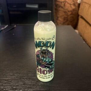 Moon Glow glow in the dark bubble bath 8oz #glowinthedark #bathbomb
